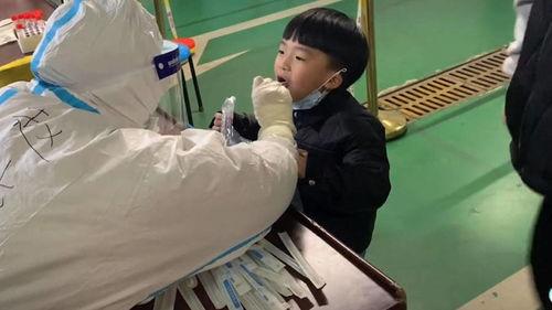 小男孩检查生殖器视频,家长需警惕网络监管