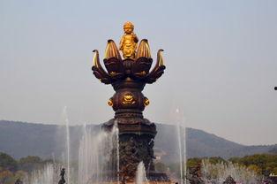 灵山大佛九龙灌浴视频,千年古刹的神秘洗礼