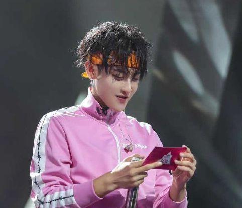 吃瓜爆料黄子韬徐艺洋,娱乐圈的甜蜜瓜料揭秘