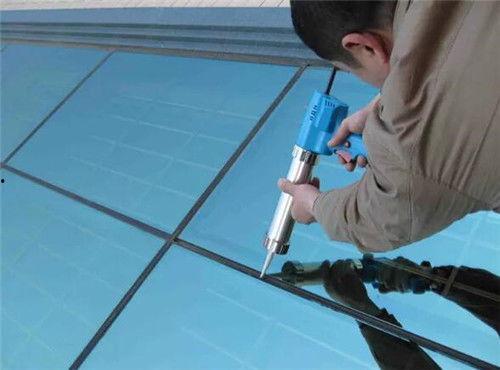 打玻璃胶技巧视频教程,视频教程详解