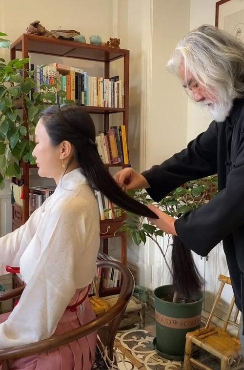 梳头视频,梳头视频教你轻松打造完美发型