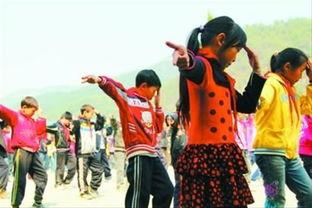 小学生跳舞的视频,小学生活力四射的舞蹈风采